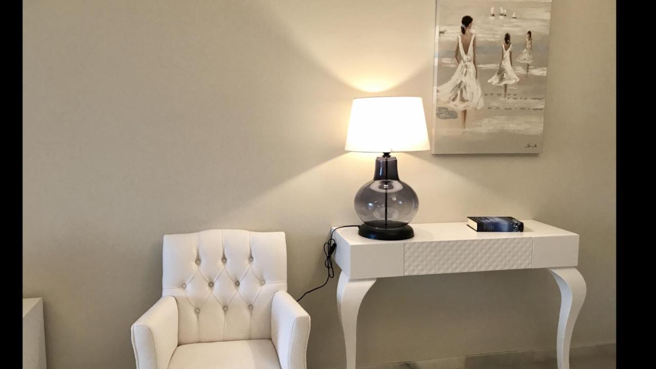 Mi Capricho B17 Beachfront Apartment Sitio de Calahonda Eksteriør bilde