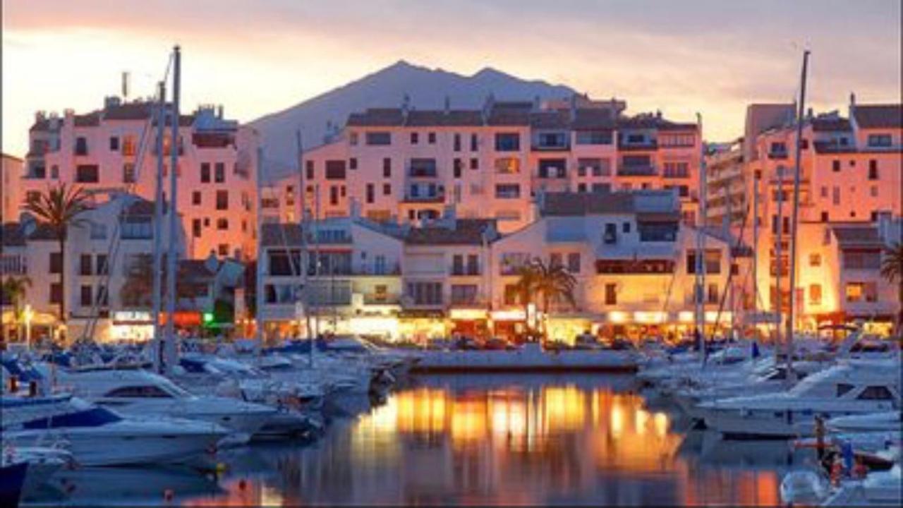 Mi Capricho B17 Beachfront Apartment Sitio de Calahonda Eksteriør bilde